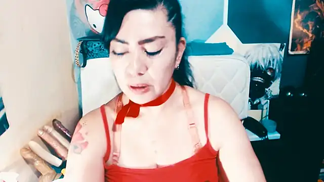 Snapshot of luisahott chatting on 03.19.26 luisahott online show from 03.19.26