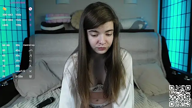 Mary Shake online show from 04.15.26