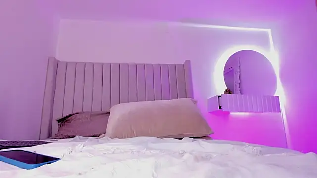 Shelynna azzul online show from 02.07.25