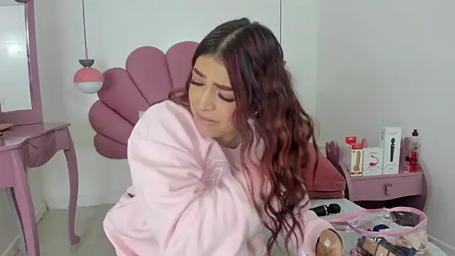 Snapshot of dawa_angels chatting on 01.15.25 dawa angels online show from 01.15.25