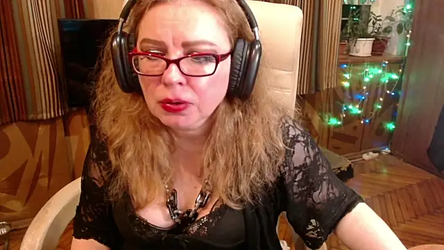 Miss Tress online show from 07.24.26