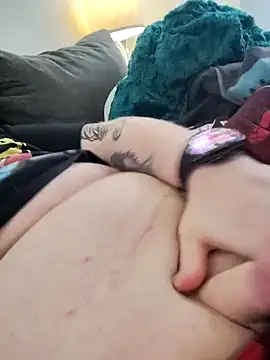 Snapshot of Barrentine88 chatting on 12.25.24 Barrentine88 online show from 12.25.24