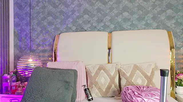 SenniaBella online show from 02.02.26