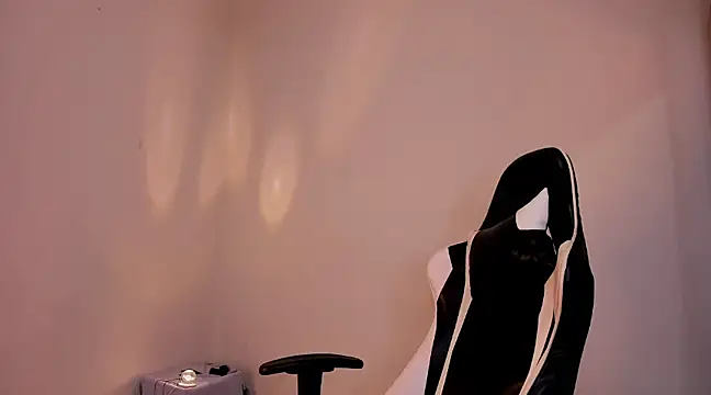 valent 27 online show from 02.08.25