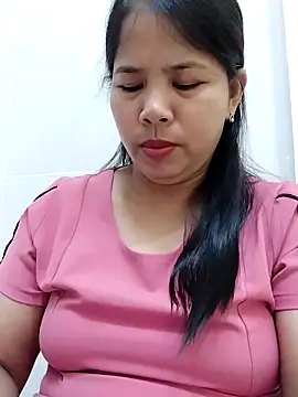 Snapshot of Lanyingxin18 chatting on 11.13.25 Lanyingxin18 online show from 11.13.25