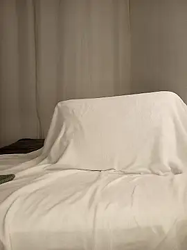 Snapshot of AnnieBraa chatting on 01.12.26 AnnieBraa online show from 01.12.26