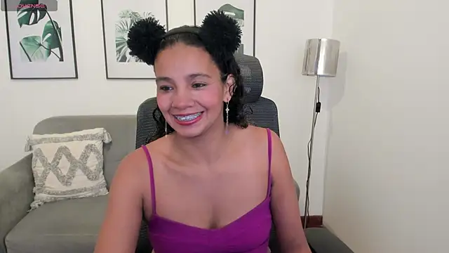 leslyflorez online show from 02.18.25