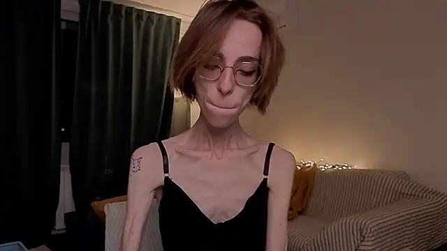 amber quell here online show from 02.05.26