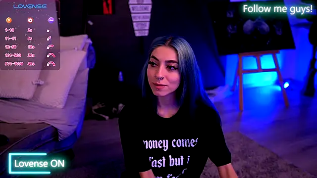 AriaVoss online show from 10.21.25