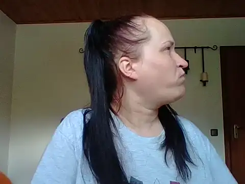  squirty cum lady  online show from 09.13.25