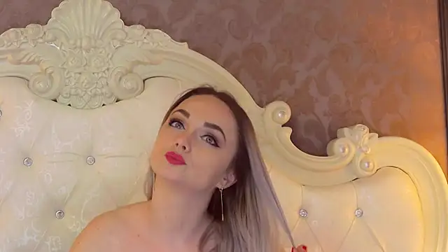 EllianaReese online show from 03.19.25