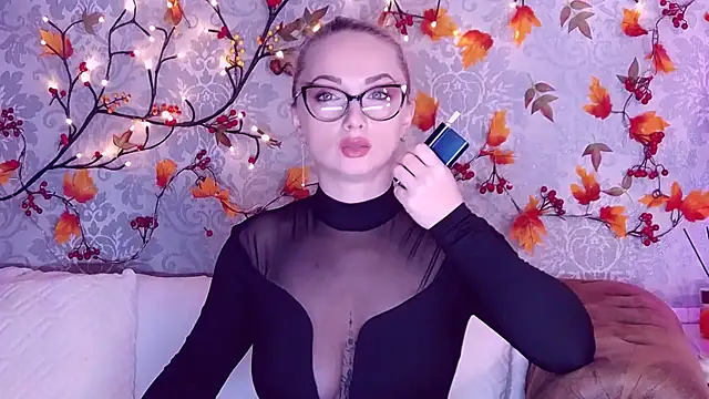 EllianaReese online show from 10.09.25