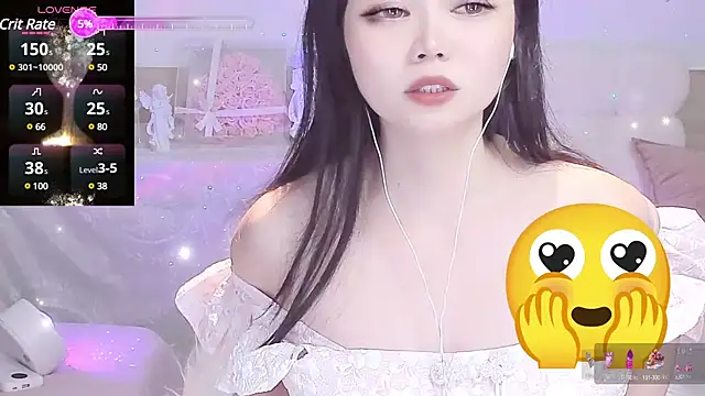 Snapshot of lilies-sweet chatting on 03.11.25 lilies-sweet online show from 03.11.25