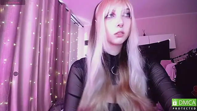 JustMeowGirl online show from 06.20.26