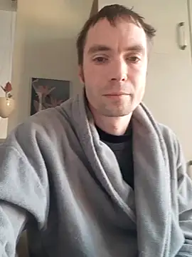 Snapshot of Schnubby1 chatting on 01.16.25 Schnubby1 online show from 01.16.25