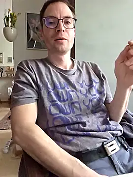 Snapshot of Schnubby1 chatting on 02.24.25 Schnubby1 online show from 02.24.25