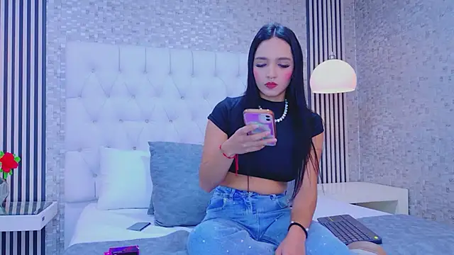 MiaSweeths online show from 02.20.26