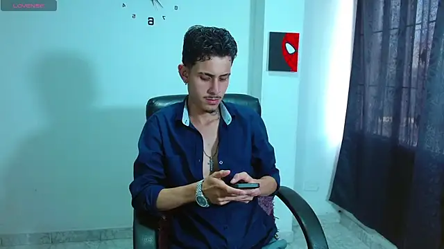 Snapshot of Bastiaan_28 chatting on 10.02.25 Bastiaan 28 online show from 10.02.25