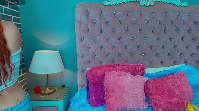 Snapshot of AdelaineBest chatting on 09.14.25 AdelaineBest online show from 09.14.25