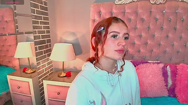 Snapshot of AdelaineBest chatting on 10.17.25 AdelaineBest online show from 10.17.25