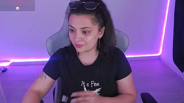 LuciaLoca online show from 04.12.26