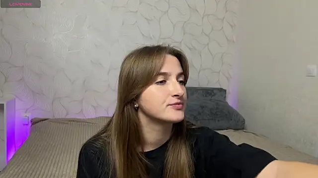 Snapshot of Vibe_to_night chatting on 11.07.25 Vibe to night online show from 11.07.25