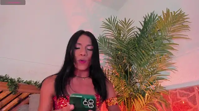 Snapshot of kimberly_Gonzalez1 chatting on 01.25.25 kimberly Gonzalez1 online show from 01.25.25