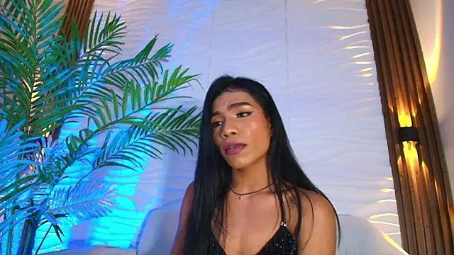 Snapshot of kimberly_Gonzalez1 chatting on 11.11.25 kimberly Gonzalez1 online show from 11.11.25