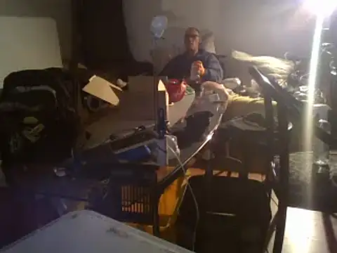 Snapshot of 0815lukas2024 chatting on 02.25.25 0815lukas2024 online show from 02.25.25