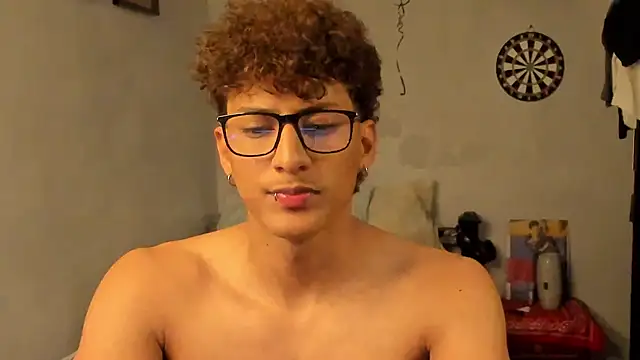 Snapshot of Ivano_joness chatting on 01.28.25 Ivano joness online show from 01.28.25