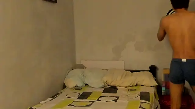 Snapshot of Ivano_joness chatting on 02.02.25 Ivano joness online show from 02.02.25