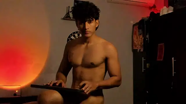 Snapshot of Ivano_joness chatting on 02.20.25 Ivano joness online show from 02.20.25