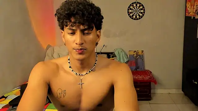 Snapshot of Ivano_joness chatting on 02.25.25 Ivano joness online show from 02.25.25