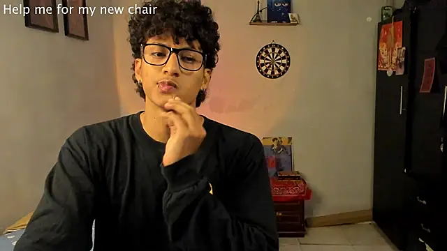 Snapshot of Ivano_joness chatting on 03.22.25 Ivano joness online show from 03.22.25