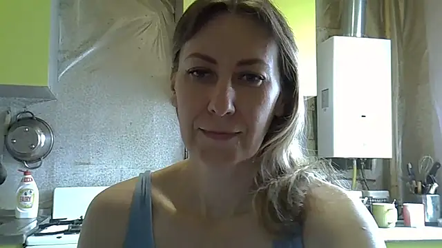 Snapshot of AshleyXHoney chatting on 06.05.26 AshleyXHoney online show from 06.05.26
