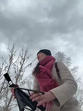 MooonReal online show from 03.18.25