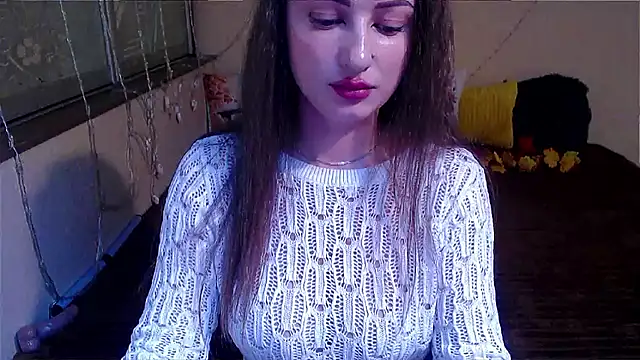 LizaSenri online show from 12.05.25