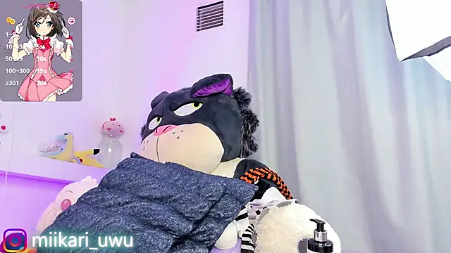 Snapshot of Ahri_Elderwood chatting on 02.21.25 Ahri Elderwood online show from 02.21.25