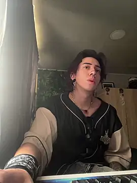 Yogurdebrownie69 online show from 02.14.25