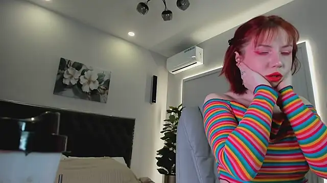 Love is Lola online show from 03.14.25