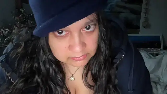 MelanieFawker online show from 10.15.25