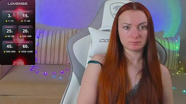 Snapshot of FlamyGold chatting on 11.11.25 FlamyGold online show from 11.11.25