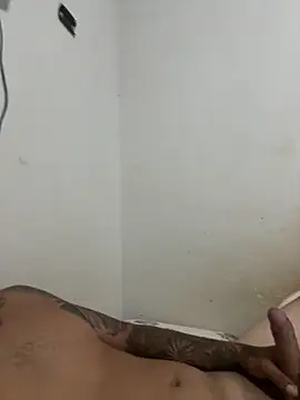 Snapshot of novinhodz chatting on 03.04.26 novinhodz online show from 03.04.26