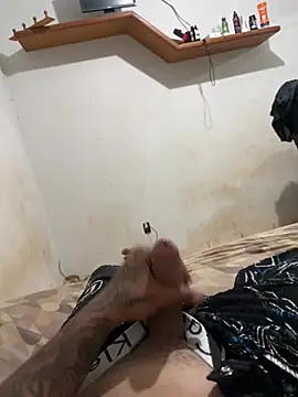 Snapshot of novinhodz chatting on 03.19.26 novinhodz online show from 03.19.26