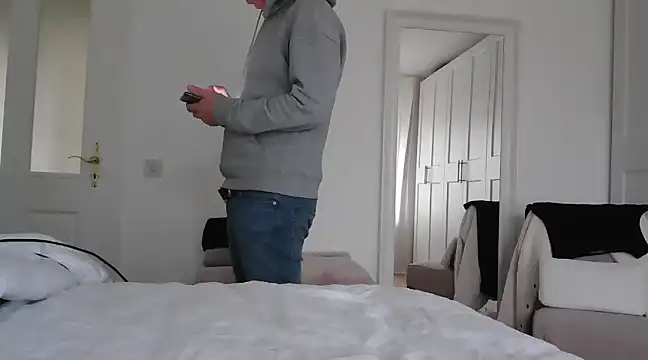 Snapshot of maxmueller321 chatting on 12.19.24 maxmueller321 online show from 12.19.24