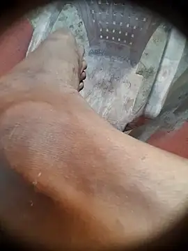 Tamil boy age28 online show from 02.27.25