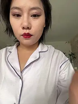 Eliza-E online show from 05.17.26