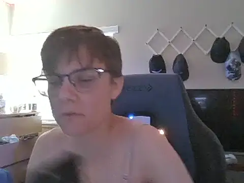 KaliSnow199623 online show from 12.04.24