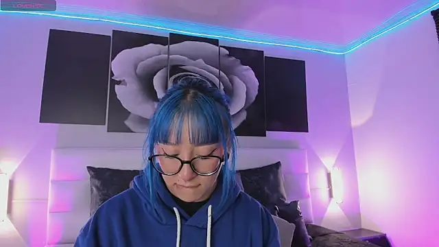 Snapshot of sofi_bakerr chatting on 09.27.25 sofi bakerr online show from 09.27.25