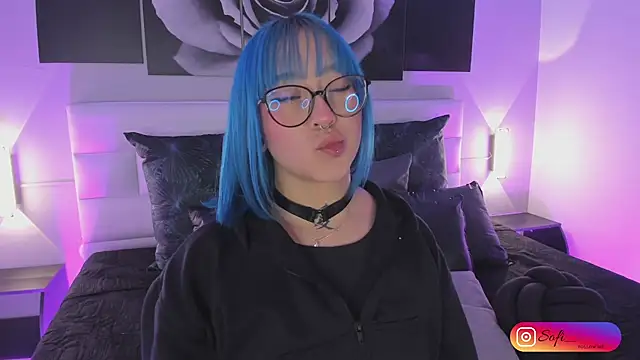 Snapshot of sofi_bakerr chatting on 10.13.25 sofi bakerr online show from 10.13.25